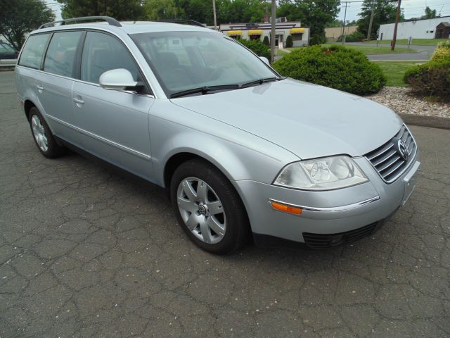 Volkswagen Passat 2005 photo 14