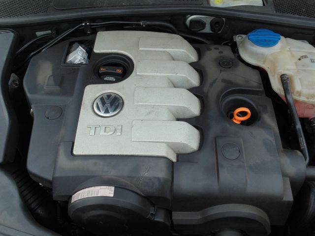 Volkswagen Passat 2005 photo 8
