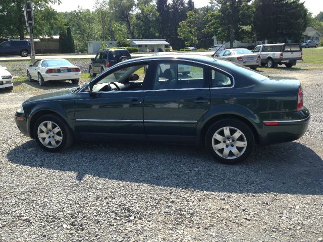 Volkswagen Passat 2005 photo 1