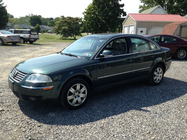 Volkswagen Passat 2005 photo 2