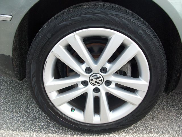 Volkswagen Passat 2006 photo 2
