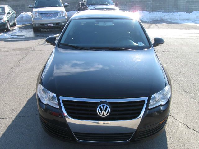 Volkswagen Passat 2006 photo 2