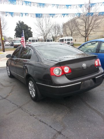 Volkswagen Passat 2006 photo 2