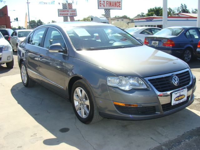 Volkswagen Passat 2006 photo 4