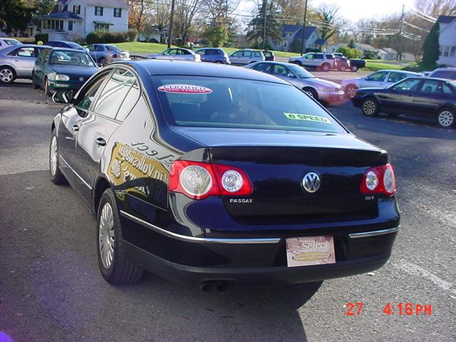 Volkswagen Passat 2006 photo 2