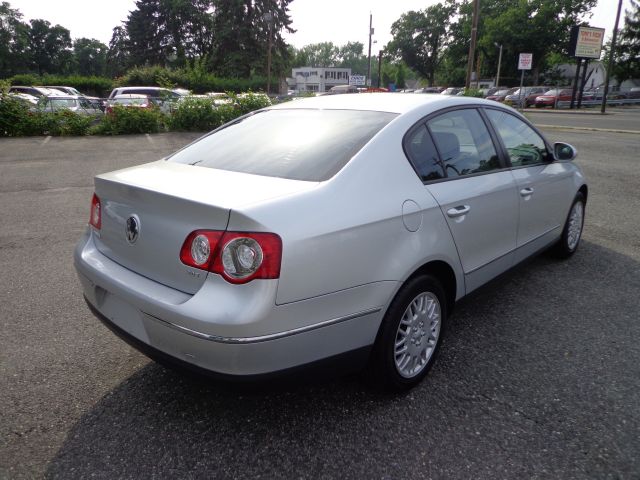 Volkswagen Passat 2006 photo 26
