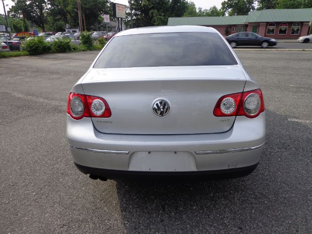 Volkswagen Passat 2006 photo 35