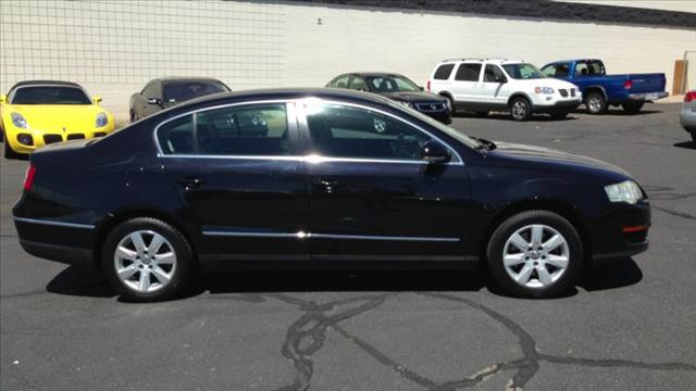 Volkswagen Passat 2006 photo 1