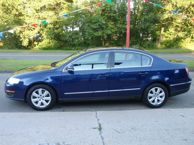 Volkswagen Passat 2006 photo 1