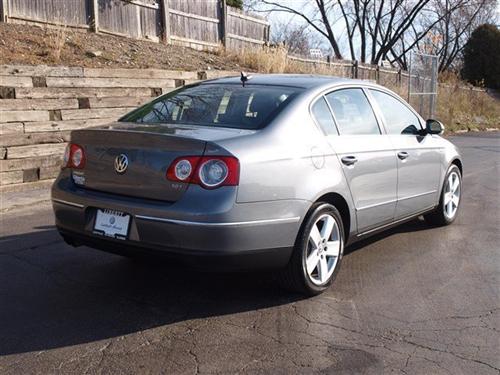 Volkswagen Passat 2007 photo 1