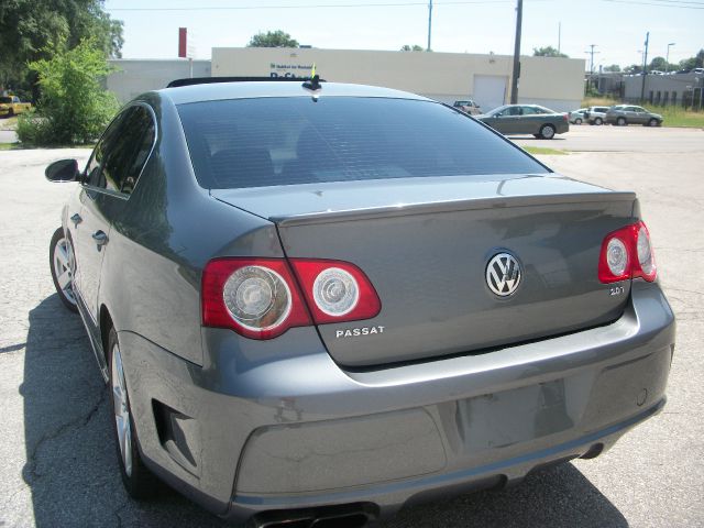 Volkswagen Passat 2007 photo 1