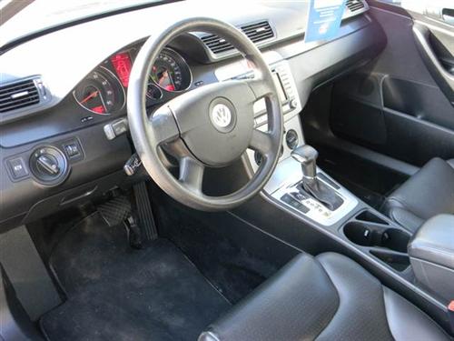 Volkswagen Passat 4dr Sdn I4 Auto XLE Other
