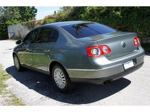 Volkswagen Passat 2007 photo 2