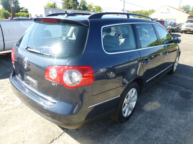 Volkswagen Passat 2007 photo 1