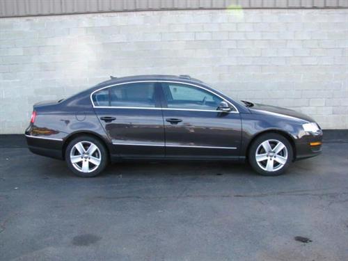 Volkswagen Passat 2008 photo 1