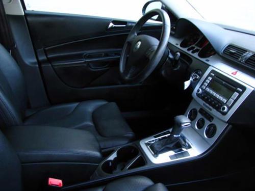 Volkswagen Passat 2008 photo 3