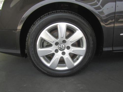 Volkswagen Passat 2008 photo 1