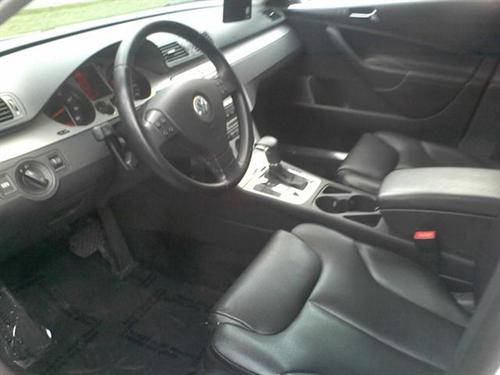 Volkswagen Passat 2008 photo 2