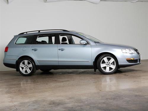 Volkswagen Passat 2008 photo 1