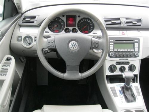 Volkswagen Passat 2008 photo 3