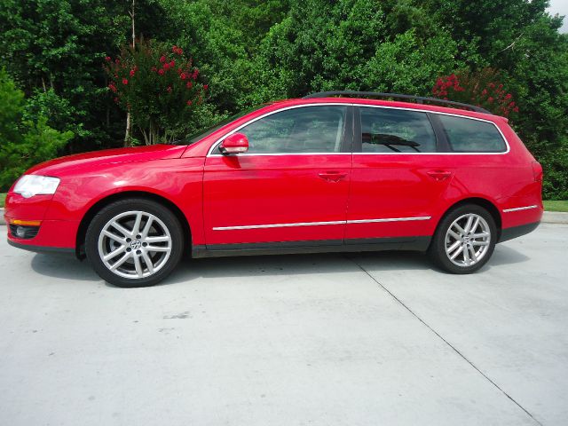 Volkswagen Passat 2008 photo 1