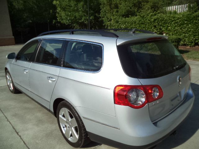 Volkswagen Passat 2008 photo 2