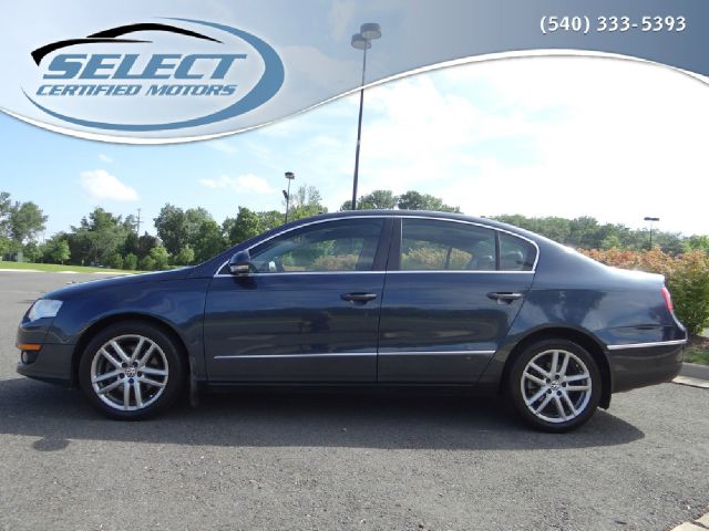 Volkswagen Passat D/L Sedan