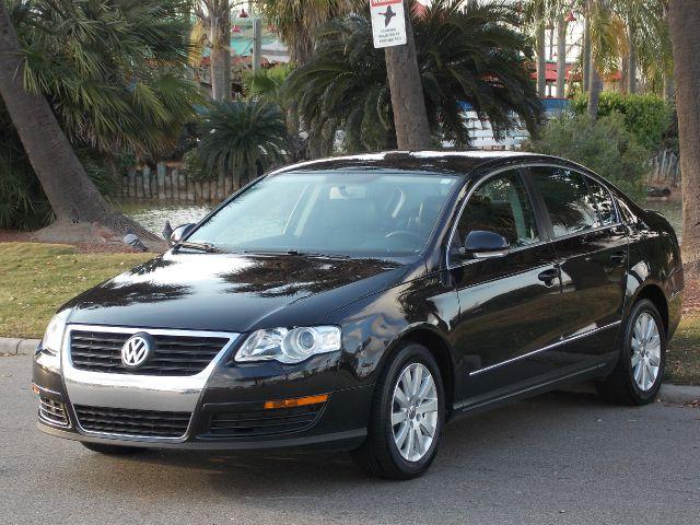 Volkswagen Passat Series 4 Sedan