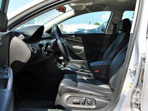 Volkswagen Passat 2008 photo 3