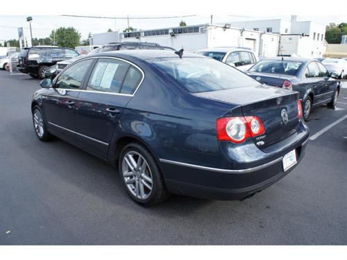Volkswagen Passat 2008 photo 1