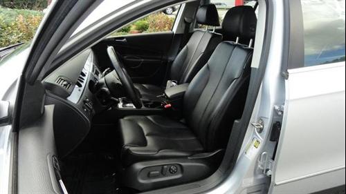 Volkswagen Passat 2008 photo 1