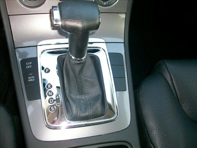 Volkswagen Passat 2008 photo 3