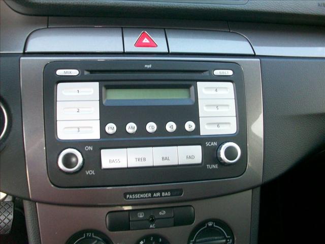 Volkswagen Passat 2008 photo 4