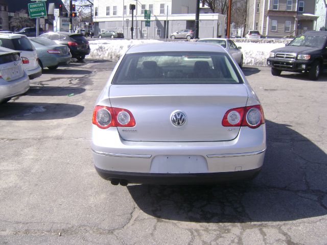 Volkswagen Passat 2008 photo 1