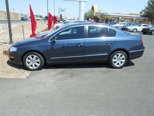 Volkswagen Passat 2008 photo 1