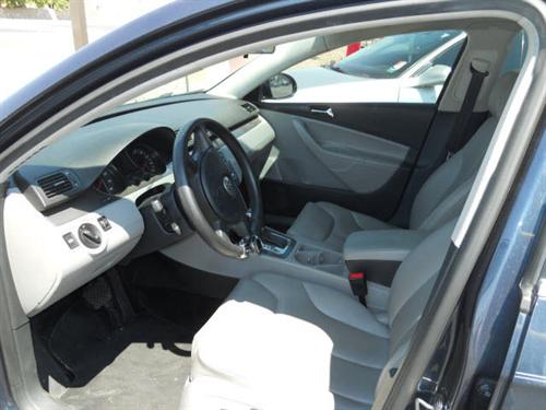 Volkswagen Passat 2008 photo 2