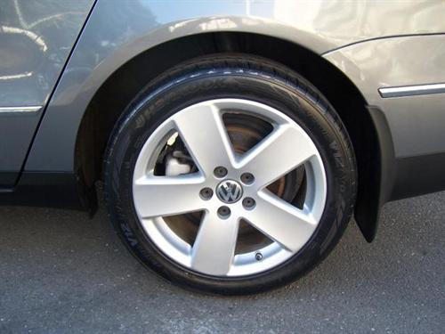 Volkswagen Passat 2008 photo 4