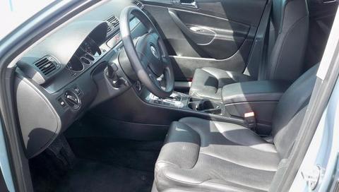Volkswagen Passat 2008 photo 2