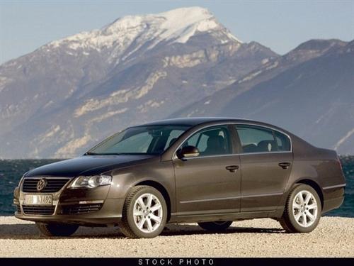 Volkswagen Passat 2008 photo 1