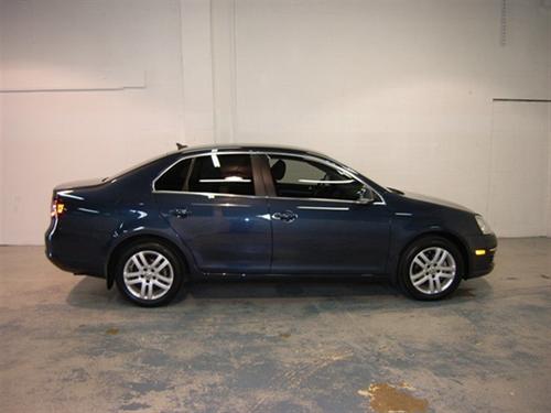 Volkswagen Passat 2008 photo 2