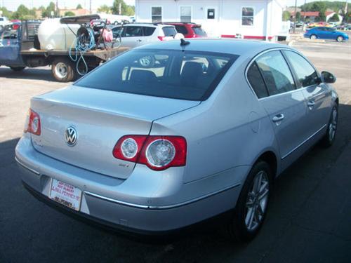 Volkswagen Passat 2008 photo 2
