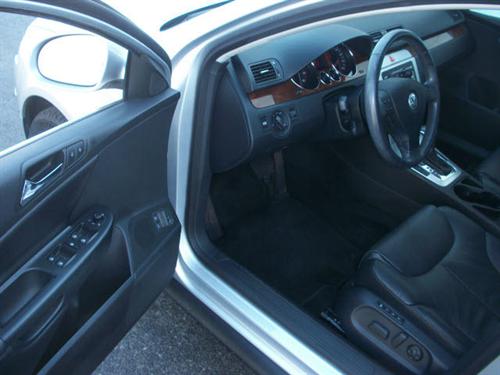 Volkswagen Passat 2008 photo 4