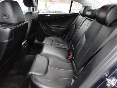 Volkswagen Passat 2008 photo 3
