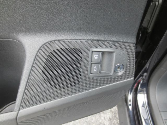 Volkswagen Passat 2009 photo 11