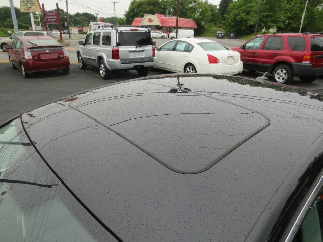 Volkswagen Passat 2009 photo 14