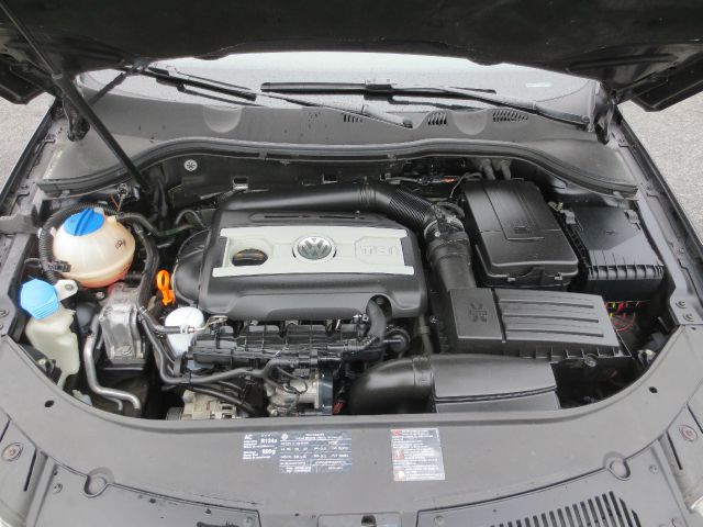 Volkswagen Passat 2009 photo 15