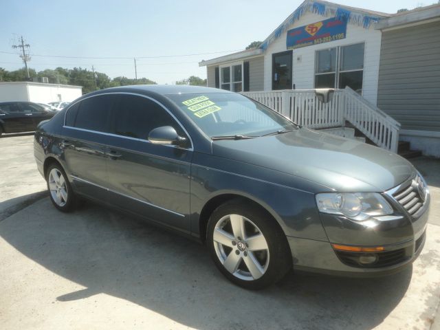 Volkswagen Passat 2009 photo 4
