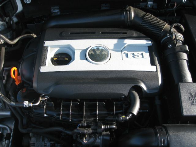 Volkswagen Passat 2009 photo 16