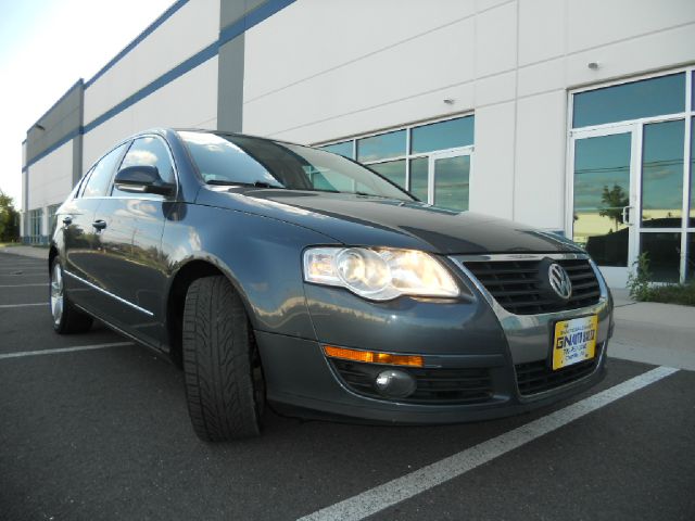 Volkswagen Passat 2009 photo 3