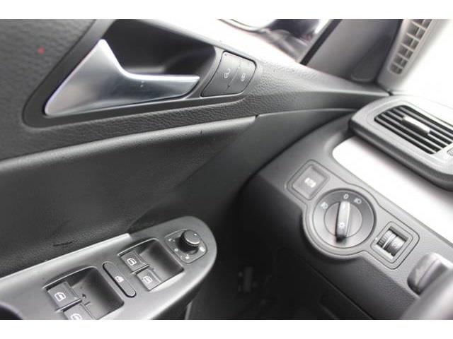 Volkswagen Passat 2009 photo 10
